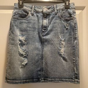 Guess womens distressed denim skirt S NWOT